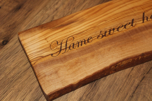 ‘Hame Sweet Hame’ Olive Wood Sign (203205)
