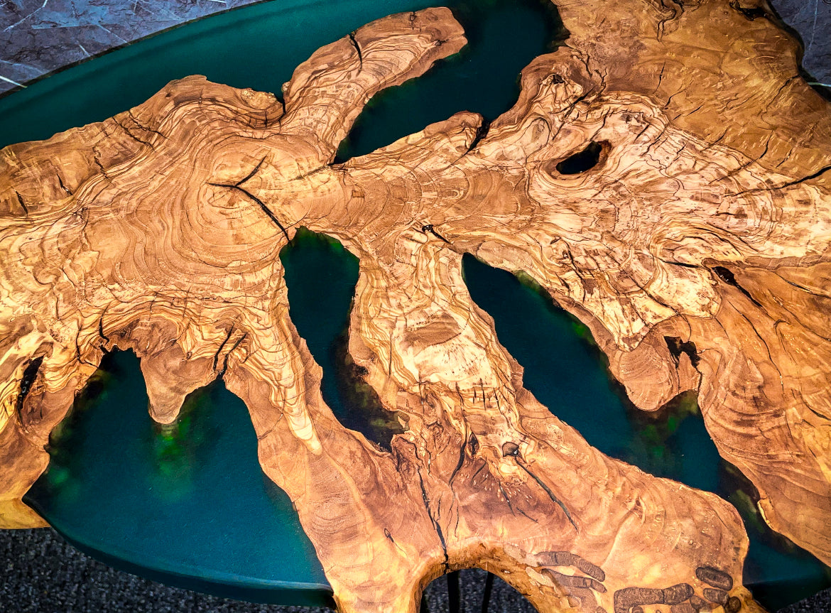Green Resin & Olive Wood Table (203142)