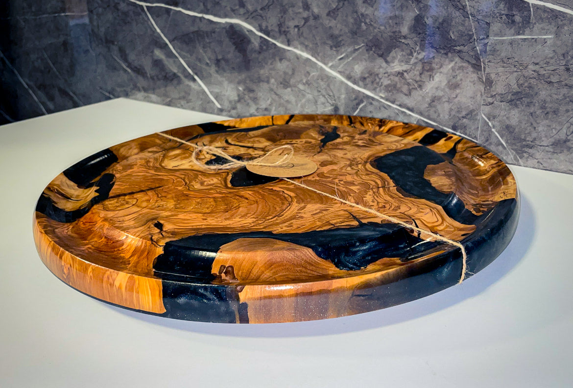 Black Resin & Olive Wood Table Centre Piece (203137)