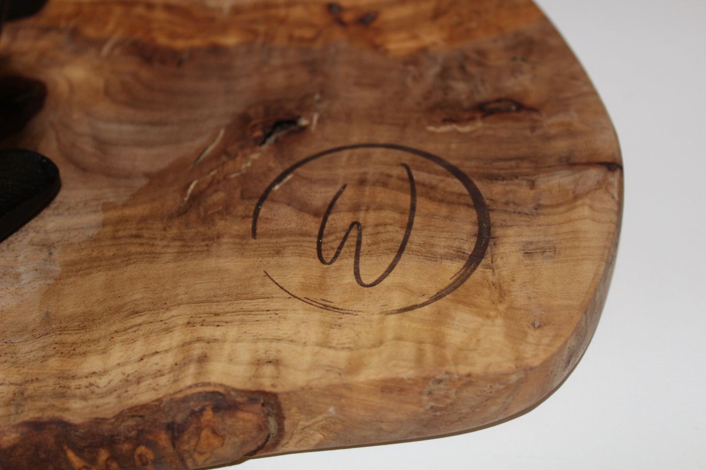 Cast Iron & Olive Wood Horse Shoe Bottle Holder (203001)