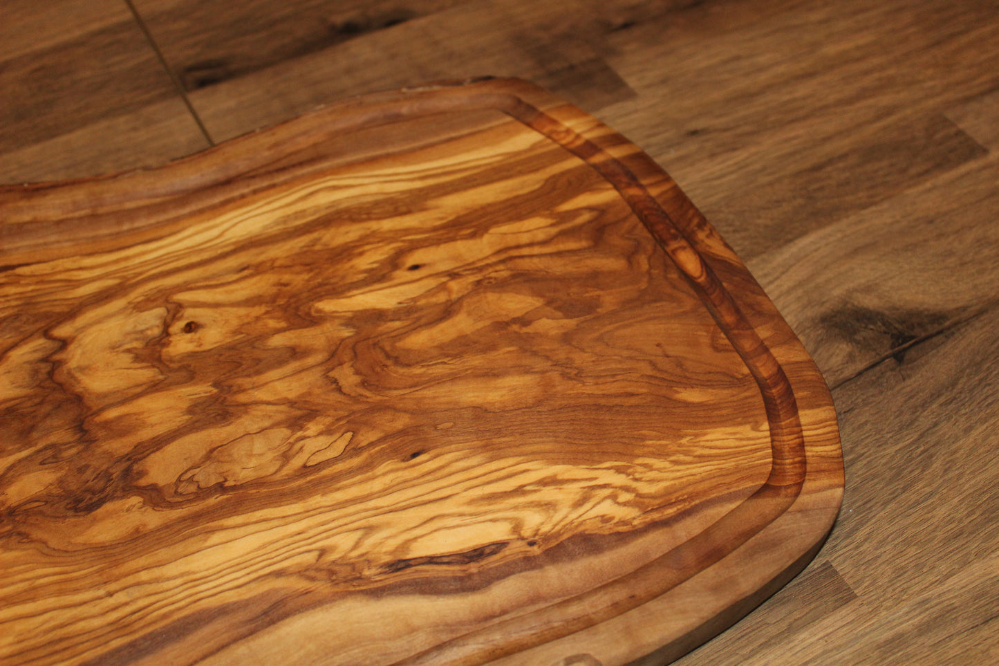 Extra Large Olive Wood Board (203210)