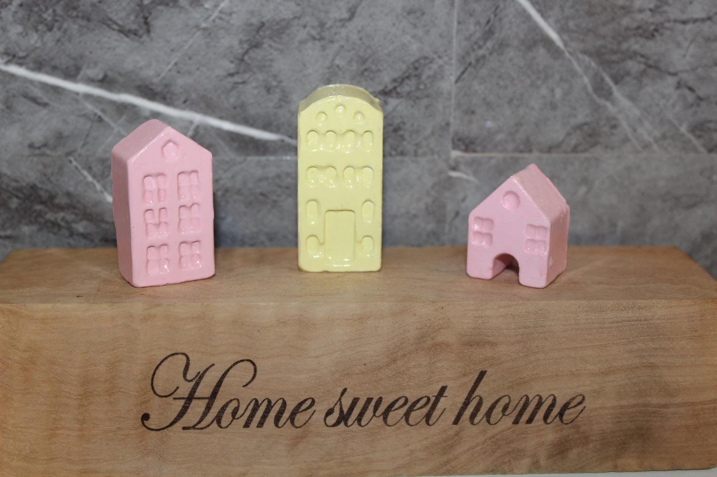 Home Sweet Home Olive Wood and Resin Clay Ornament (203200)