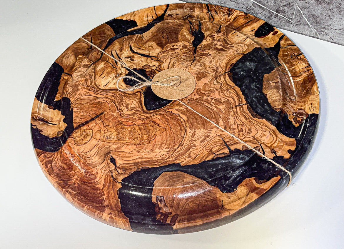 Black Resin & Olive Wood Table Centre Piece (203137)